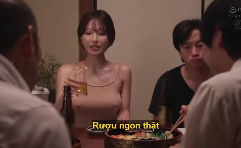 Người vợ gạ quan hệ cả gia đình ông chồng vì ông chồng dẫn về quê rồi bỏ bê nứng lồn sml